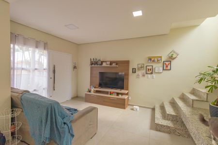 Casa à venda com 106m², 3 quartos e 3 vagas Casa à venda com 106m², 3 quartos e 3 vagasSala