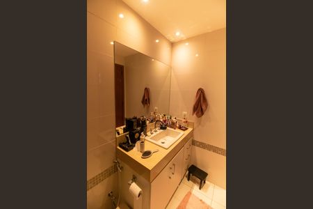 Apartamento à venda com 308m², 4 quartos e 1 vaga Apartamento à venda com 308m², 4 quartos e 1 vagaBanheiro da Suíte