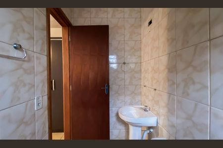 Casa de condomínio para alugar com 60m², 2 quartos e 1 vagaBanheiro da Suíte 1