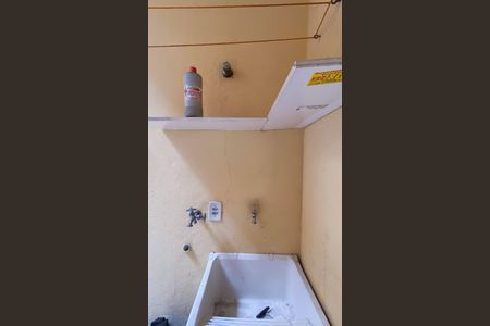 Casa de condomínio para alugar com 60m², 2 quartos e 1 vagaÁrea de Serviço