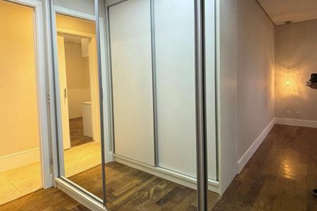 Apartamento para alugar com 123m², 3 quartos e 2 vagasSuíte 1  - Armários 