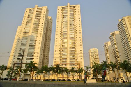 Apartamento para alugar com 123m², 3 quartos e 2 vagasFachada 