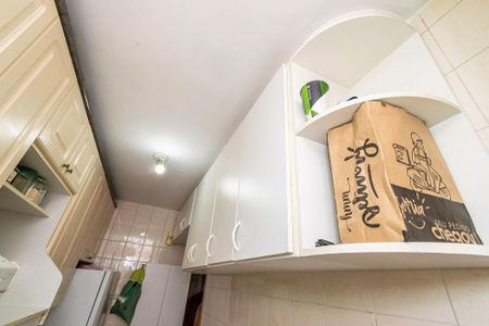 Apartamento à venda com 55m², 2 quartos e 1 vaga Apartamento à venda com 55m², 2 quartos e 1 vagaCozinha - Armários