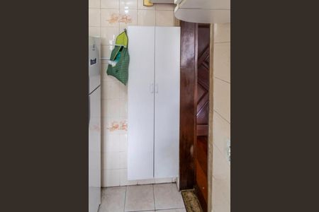 Apartamento à venda com 55m², 2 quartos e 1 vaga Apartamento à venda com 55m², 2 quartos e 1 vagaCozinha - Armários
