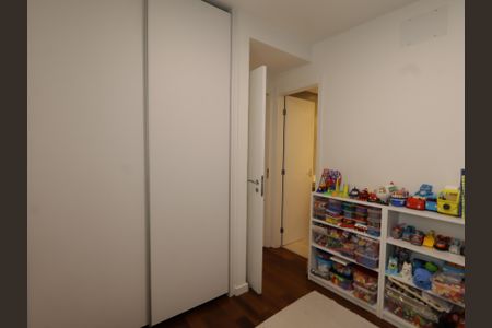 Apartamento à venda com 129m², 3 quartos e 2 vagasSuíte 1