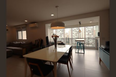 Apartamento à venda com 129m², 3 quartos e 2 vagasSala