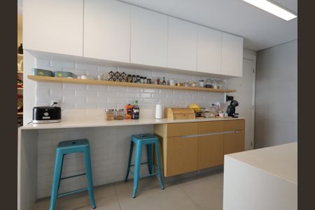 Apartamento à venda com 129m², 3 quartos e 2 vagasCozinha