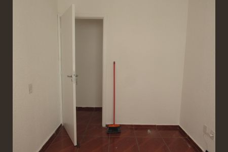 Quarto 2 de apartamento para alugar com 2 quartos, 41m² em Jardim Boa Vista (zona Oeste), Osasco