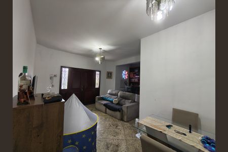 Casa à venda com 266m², 6 quartos e 6 vagasSala 2
