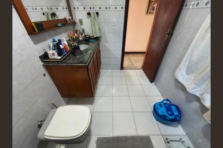 Casa à venda com 266m², 6 quartos e 6 vagasBanheiro Social