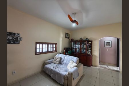 Casa à venda com 266m², 6 quartos e 6 vagasQuarto 2 / Cômodo