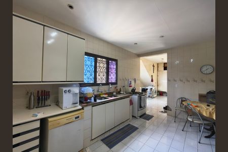 Casa à venda com 266m², 6 quartos e 6 vagasCozinha