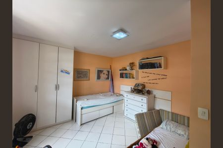 Casa à venda com 266m², 6 quartos e 6 vagasQuarto 3