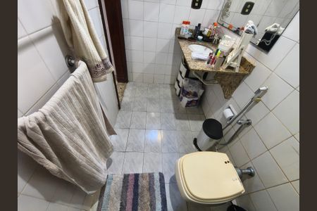 Casa à venda com 266m², 6 quartos e 6 vagasBanheiro Suite 6