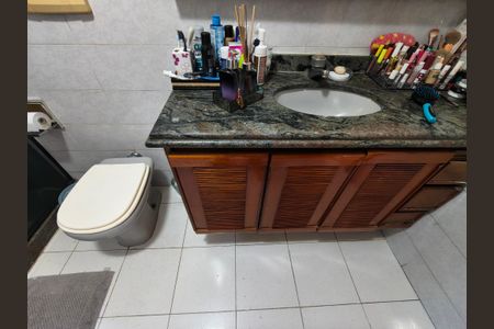 Casa à venda com 266m², 6 quartos e 6 vagasBanheiro Social