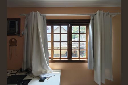 Casa à venda com 266m², 6 quartos e 6 vagasJanela - Quarto 3