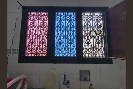 Casa à venda com 266m², 6 quartos e 6 vagasJanela - Cozinha