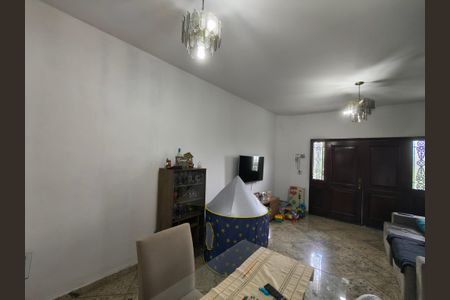 Casa à venda com 266m², 6 quartos e 6 vagasSala 2