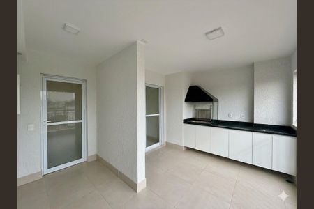 Apartamento à venda com 68m², 2 quartos e 1 vaga Apartamento à venda com 68m², 2 quartos e 1 vagaVaranda