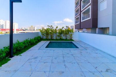 Apartamento à venda com 68m², 2 quartos e 1 vaga Apartamento à venda com 68m², 2 quartos e 1 vagaPiscina