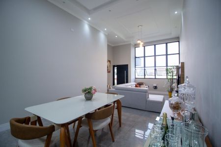 Casa de condomínio para alugar com 152m², 3 quartos e 4 vagas Casa de condomínio para alugar com 152m², 3 quartos e 4 vagasSala