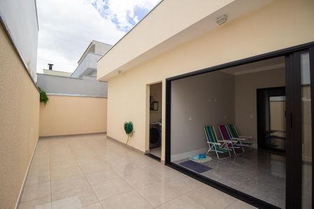 Casa de condomínio para alugar com 152m², 3 quartos e 4 vagas Casa de condomínio para alugar com 152m², 3 quartos e 4 vagasQuintal