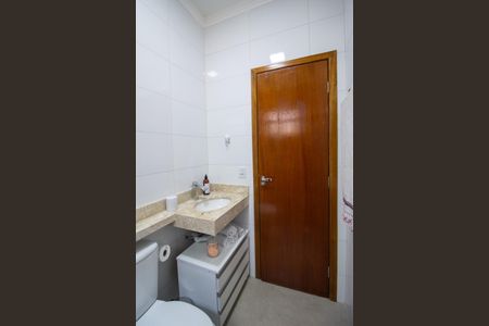 Casa de condomínio para alugar com 152m², 3 quartos e 4 vagas Casa de condomínio para alugar com 152m², 3 quartos e 4 vagasBanheiro da Suíte