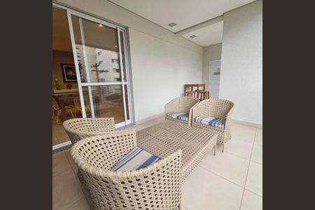 Apartamento à venda com 71m², 2 quartos e 2 vagas Apartamento à venda com 71m², 2 quartos e 2 vagasÁrea externa