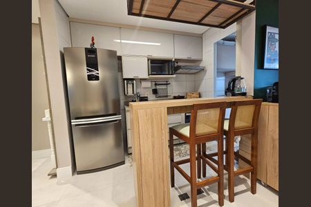 Apartamento à venda com 71m², 2 quartos e 2 vagas Apartamento à venda com 71m², 2 quartos e 2 vagasCozinha