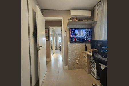 Apartamento à venda com 71m², 2 quartos e 2 vagas Apartamento à venda com 71m², 2 quartos e 2 vagasQuarto