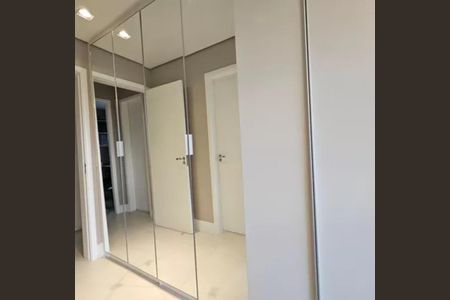 Apartamento à venda com 71m², 2 quartos e 2 vagas Apartamento à venda com 71m², 2 quartos e 2 vagasQuarto