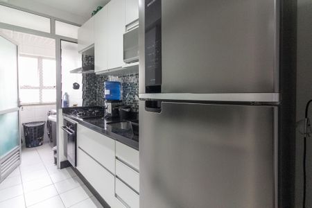 Apartamento à venda com 60m², 2 quartos e 2 vagas Apartamento à venda com 60m², 2 quartos e 2 vagasCozinha