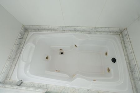 Apartamento para alugar com 128m², 2 quartos e 3 vagasBanheiro da Suíte 2