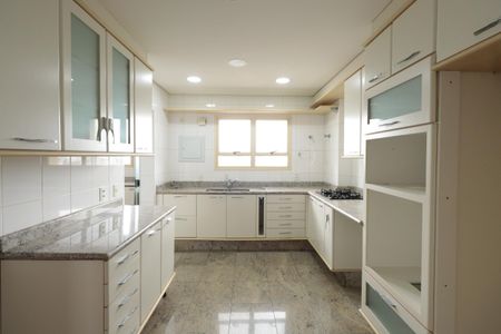 Apartamento para alugar com 128m², 2 quartos e 3 vagasCozinha