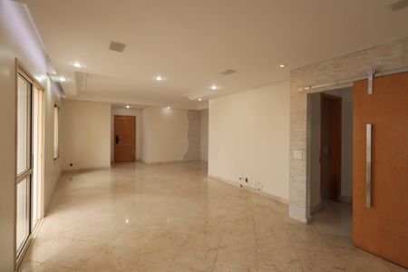 Apartamento para alugar com 128m², 2 quartos e 3 vagasSala