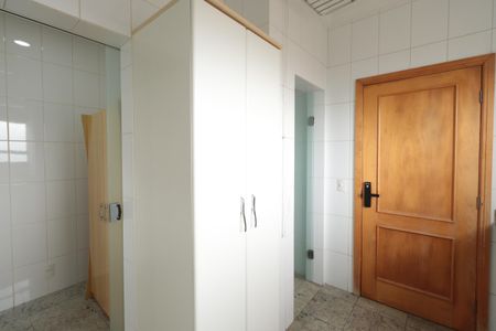 Apartamento para alugar com 128m², 2 quartos e 3 vagasÁrea de Serviço