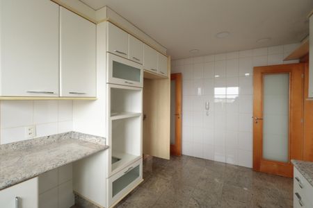 Apartamento para alugar com 128m², 2 quartos e 3 vagasCozinha
