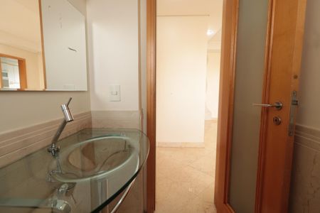 Apartamento para alugar com 128m², 2 quartos e 3 vagasLavabo