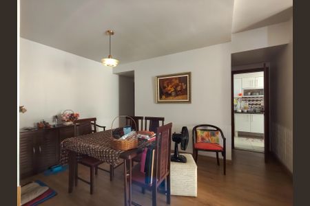 Apartamento à venda com 78m², 2 quartos e 1 vagaSala