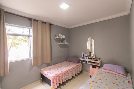 Apartamento à venda com 2 quartos, 60m² em Santa Amelia, Belo Horizonte