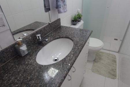 Apartamento para alugar com 80m², 2 quartos e 2 vagasBanheiro Social
