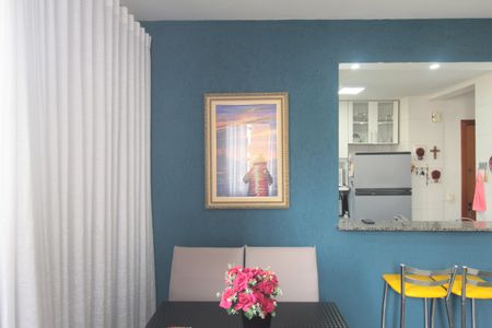 Sala de apartamento para alugar com 2 quartos, 80m² em Santa Rosa, Belo Horizonte