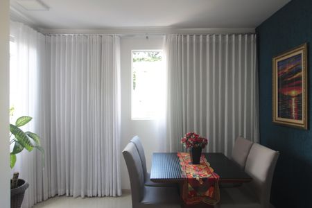 Sala de apartamento para alugar com 2 quartos, 80m² em Santa Rosa, Belo Horizonte