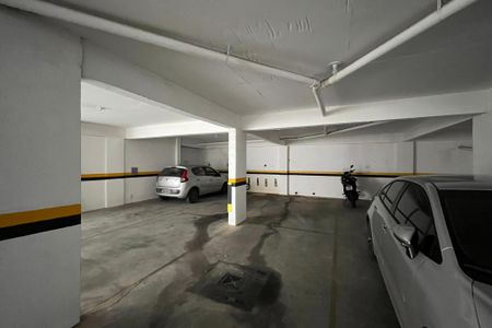 Apartamento para alugar com 80m², 2 quartos e 2 vagasGaragem