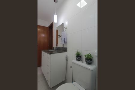 Apartamento para alugar com 80m², 2 quartos e 2 vagasBanheiro Social