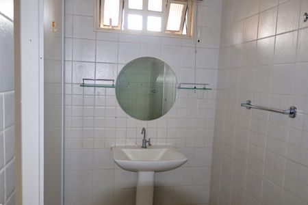 Casa de condomínio para alugar com 186m², 4 quartos e 3 vagas Casa de condomínio para alugar com 186m², 4 quartos e 3 vagasBanheiro