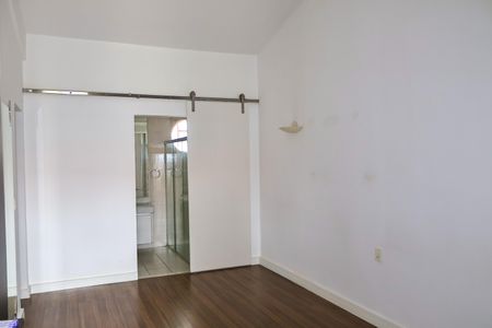 Casa de condomínio para alugar com 186m², 4 quartos e 3 vagas Casa de condomínio para alugar com 186m², 4 quartos e 3 vagasQuarto