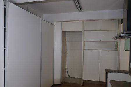 Casa de condomínio para alugar com 186m², 4 quartos e 3 vagas Casa de condomínio para alugar com 186m², 4 quartos e 3 vagasCozinha