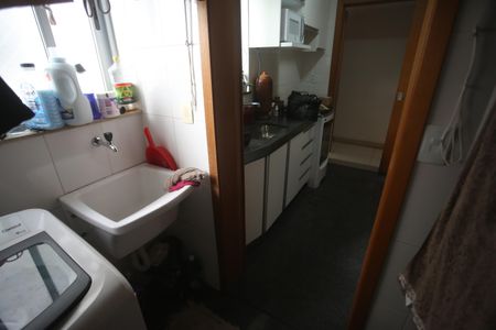 Apartamento para alugar com 71m², 2 quartos e 2 vagasArea de serviço