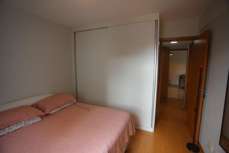 Apartamento para alugar com 71m², 2 quartos e 2 vagasSuite